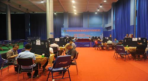 http://www.huuc.edu.cn/__local/C/E5/D8/34FE52702D0808AD02BE977402F_EE5F14B7_62806.jpg